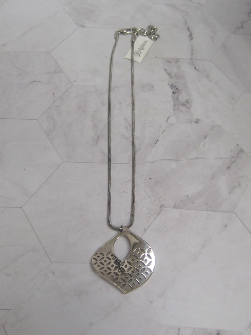 18" Brighton Geo Twirl Necklace: .