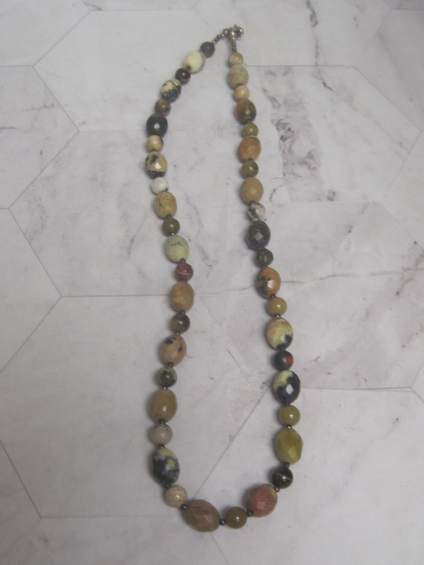 16" Multi-Gemstone Bead Necklace with Sterling Silver Clasp: .