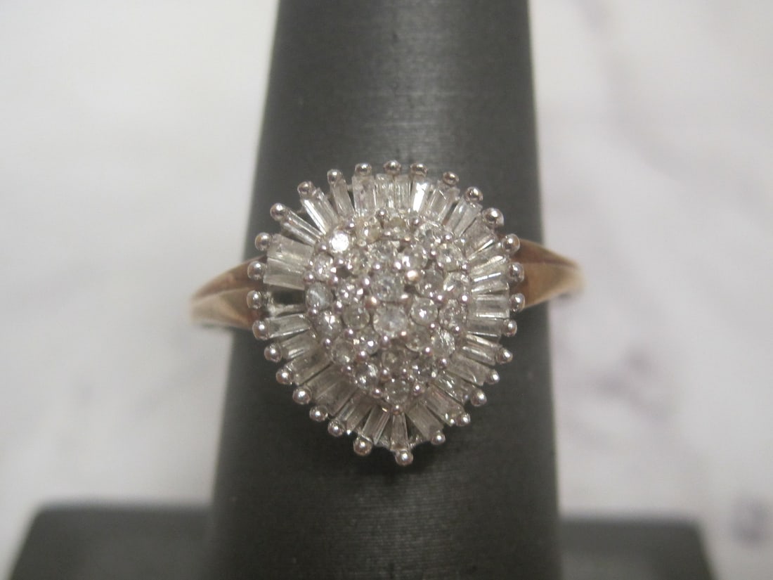 10k Gold Diamond Heart Ring: Weighs 3.2 grams, Size 7 1/2, Missing 1 small diamond