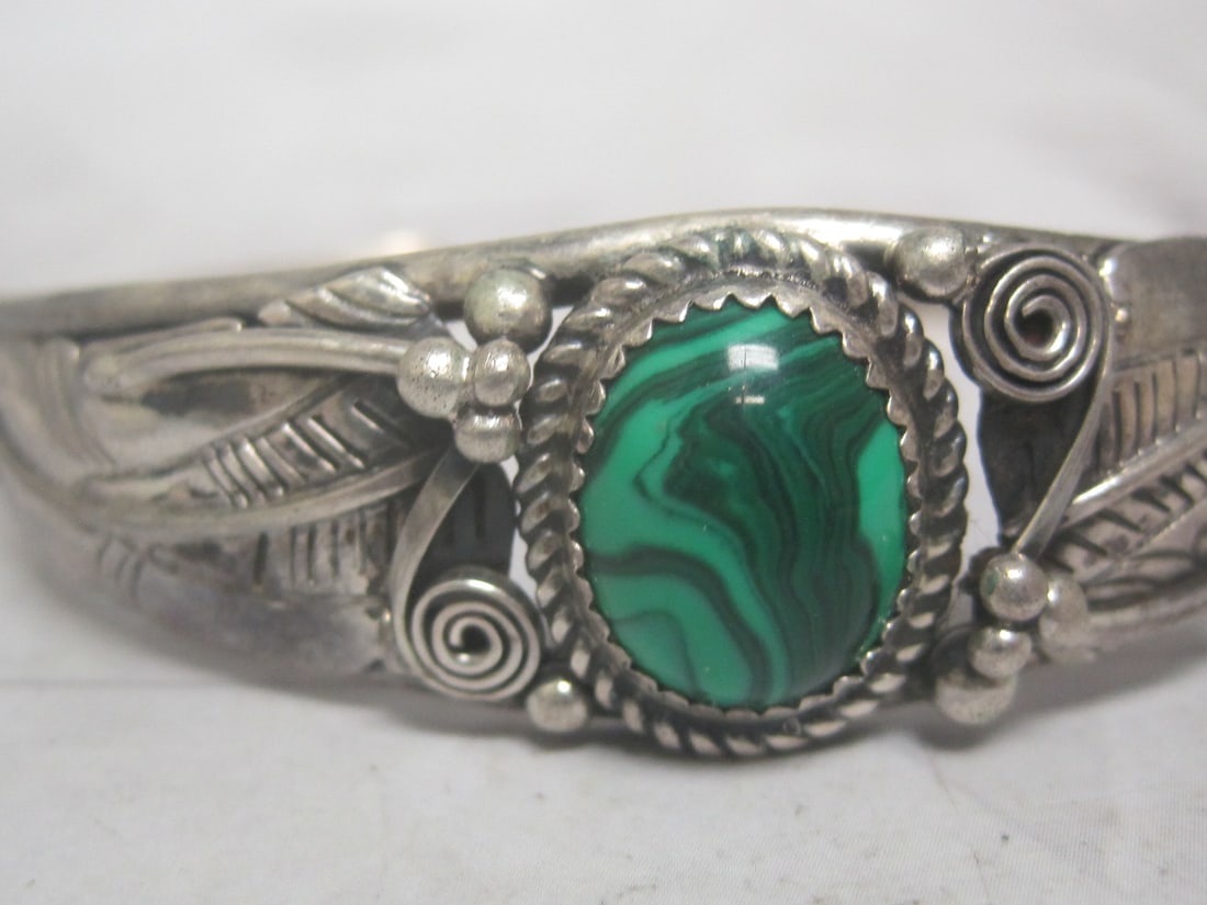 Sterling Silver Native American Sterling Silver Cuff Bracelet with Malachite Stone - 2