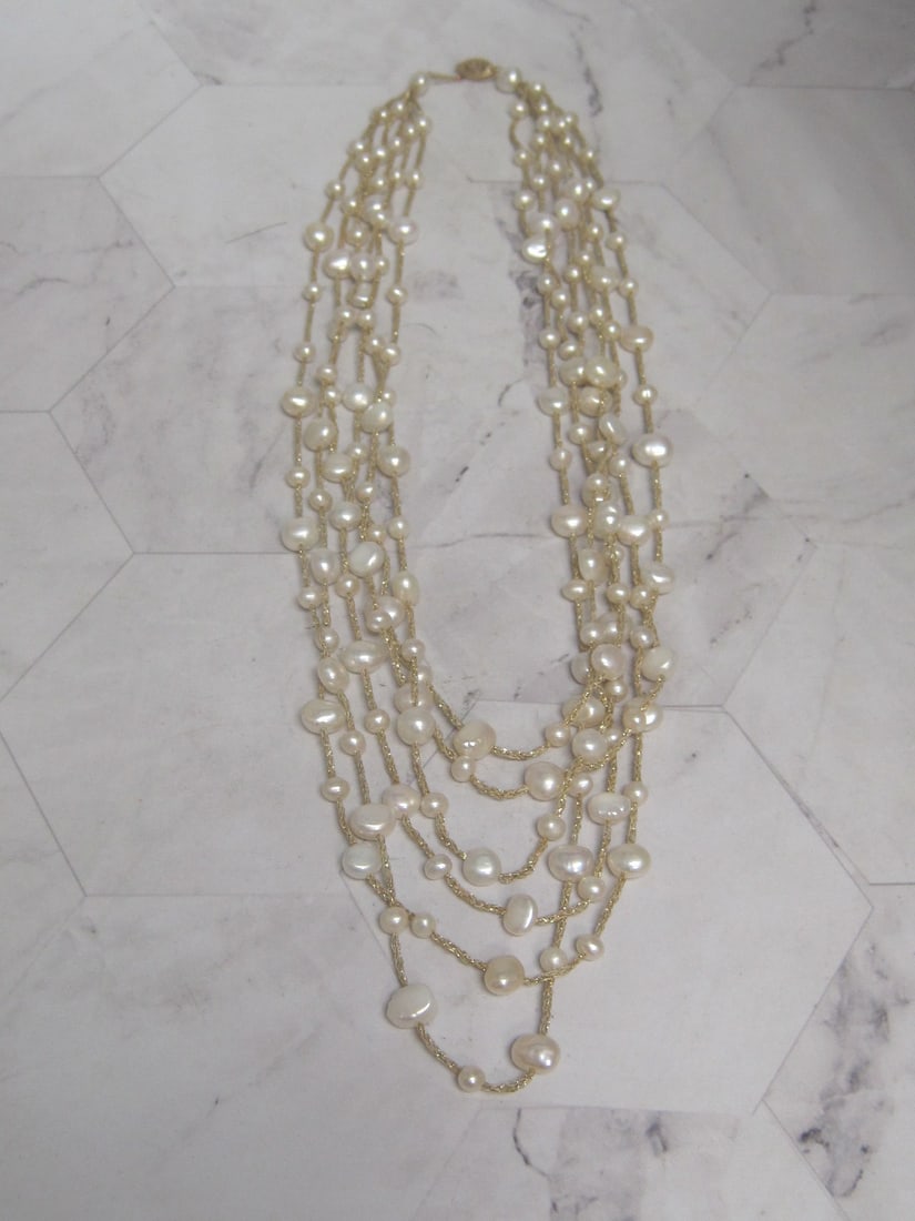 16" Multi-Strand Fresh Water Pearl Necklace with 14k Gold Clasp: .