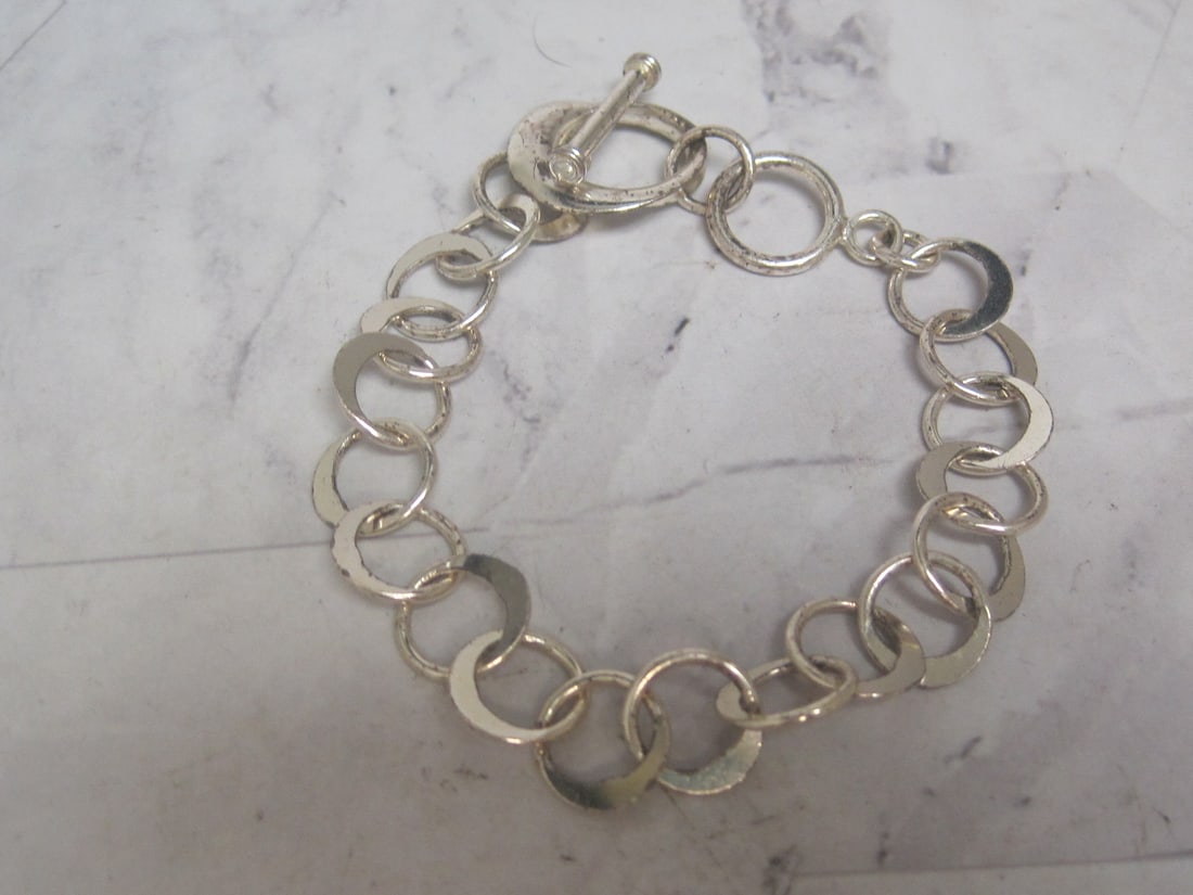 8" Sterling Silver Circle Link Bracelet: Weighs 14.8 grams