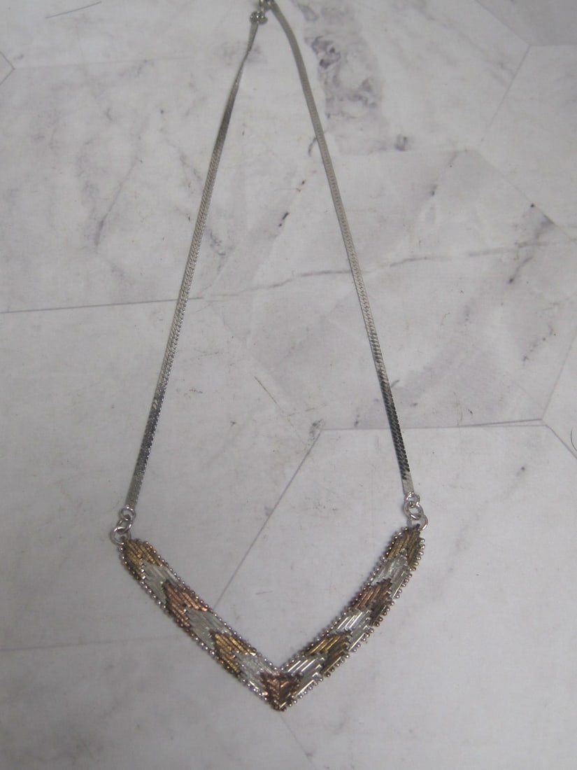 15" Sterling Silver Tri-Color Herringbone Chevron Necklace: Weighs 8.1 grams