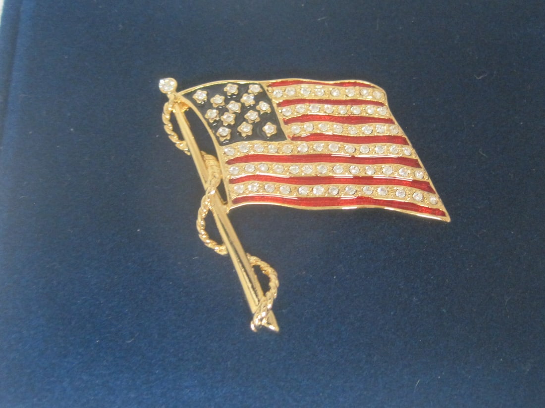 Camrose & Kross Jacqueline Kennedy Collection American Flag Brooch - 2