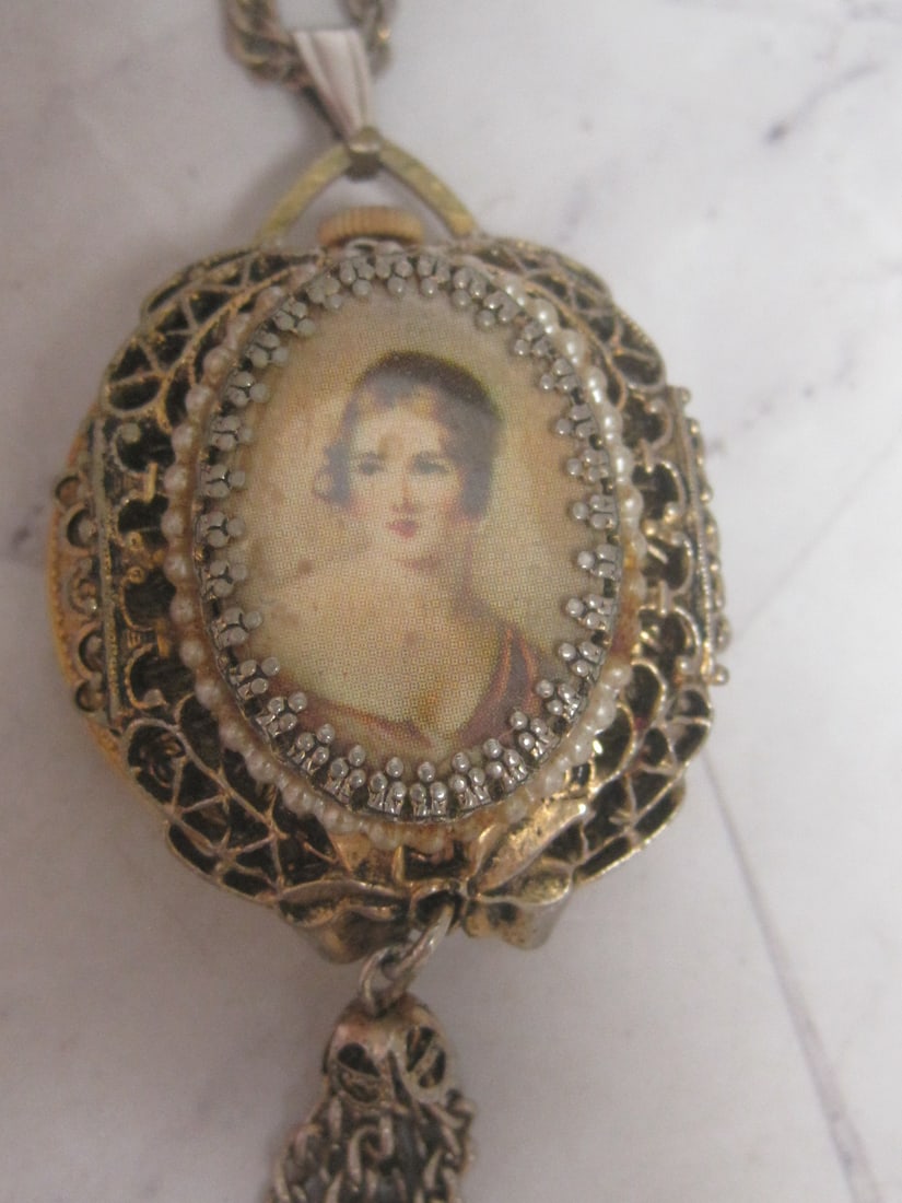 Vintage Lucerne Pendant Pocket Watch with 24" Goldtone Chain - 5