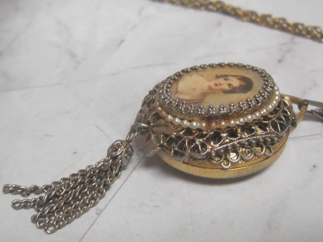 Vintage Lucerne Pendant Pocket Watch with 24" Goldtone Chain - 6