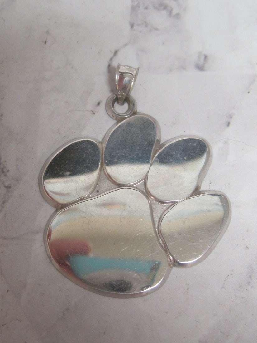 Sterling Silver Tiger Paw Pendant: Weighs 16.7 grams