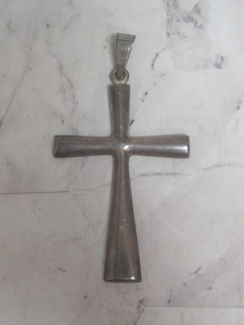 Large Sterling Silver Cross Pendant (1 of 4)