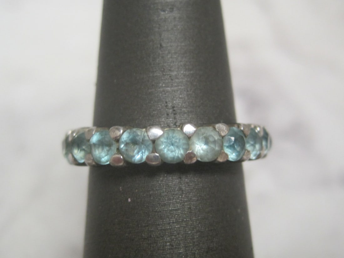 Sterling Silver Band Ring with Blue Stones: Weighs 3.9 grams, Size 6