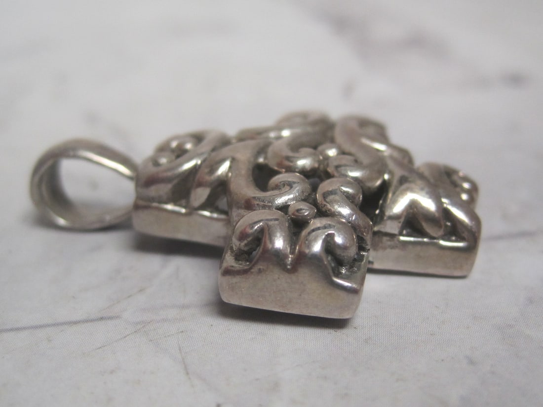 Sterling Silver Heart Filigree Pendant - 2