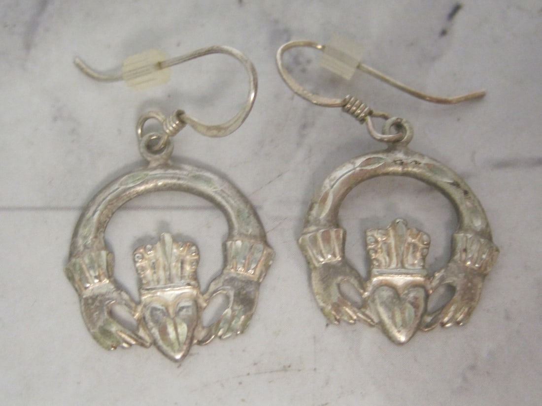 Sterling Silver Claddagh Earrings: Weighs 3.1 grams
