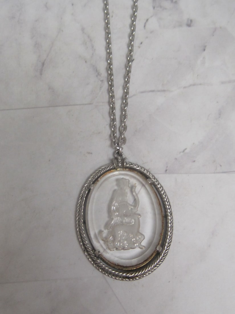 1973 Avon Necklace with Silvertone Goddess Diana Huntress Intaglio Glass Pendant: .