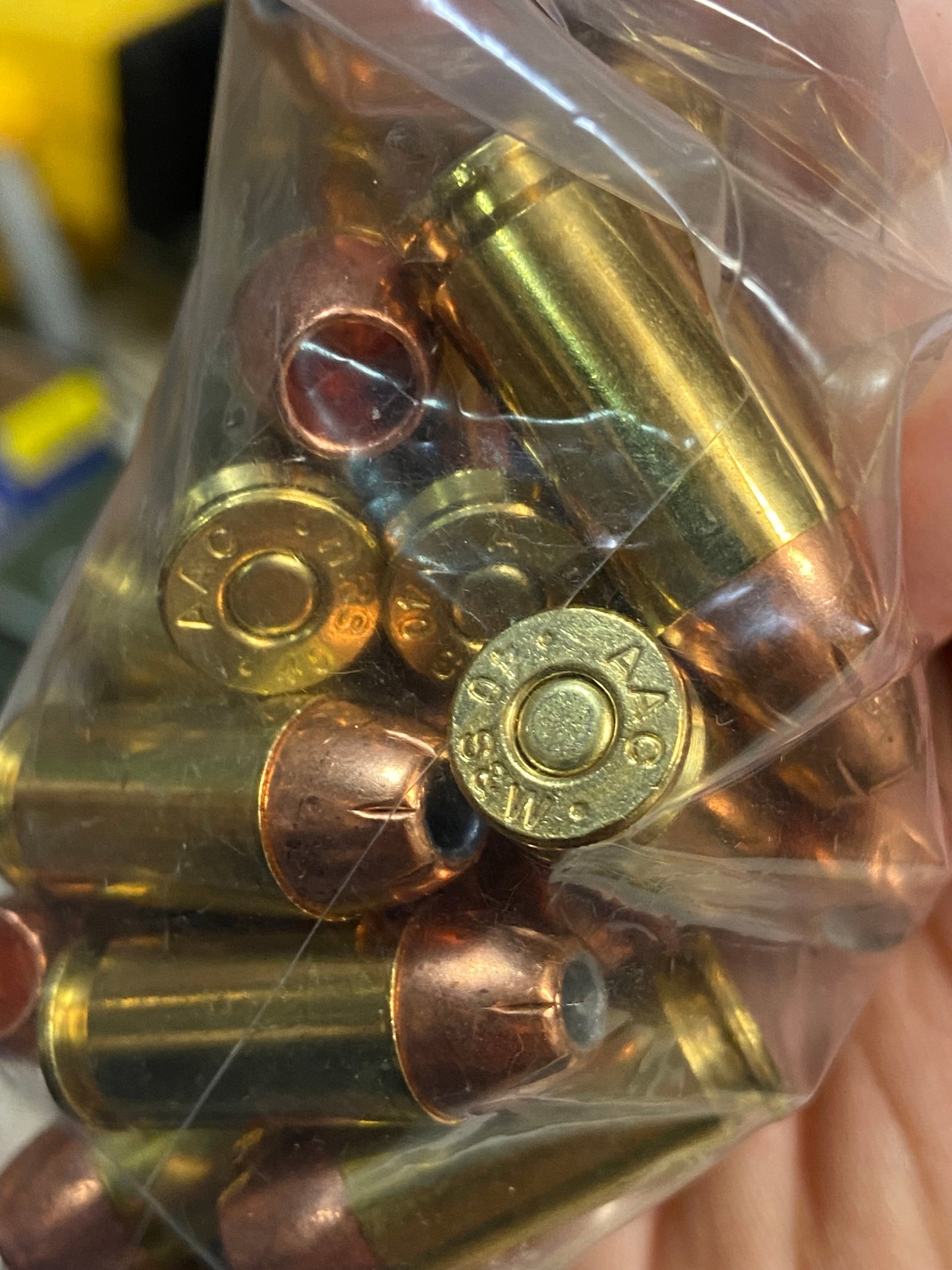 Approx. 5.1 Lbs. (Approx. 125rds.) of .40 S&W Loose Factory Ammunition - 5