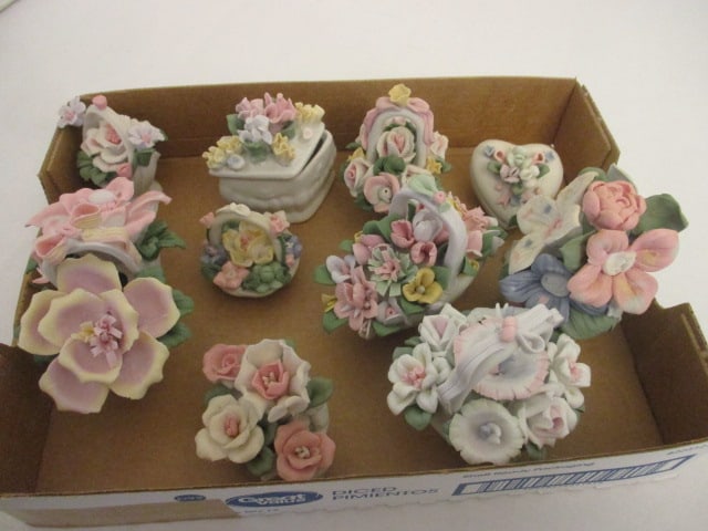 Floral Miniatures: 2 Trinket Boxes: .