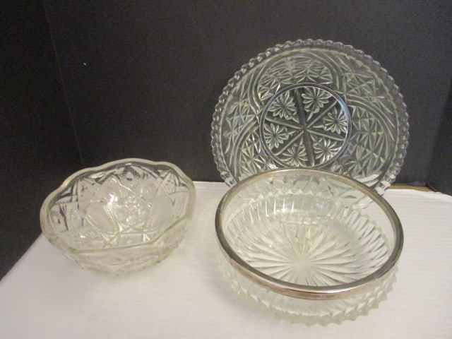 3 Glass Bowls (1 of 5)