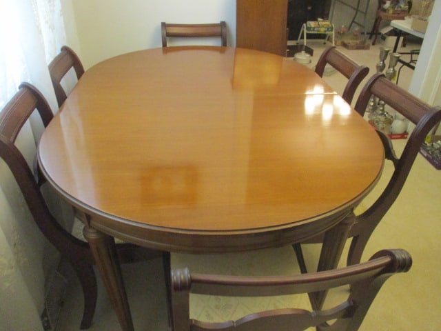 Oval Dining Room Table, 6 Chairs, 1 Leaf (1 of 3)