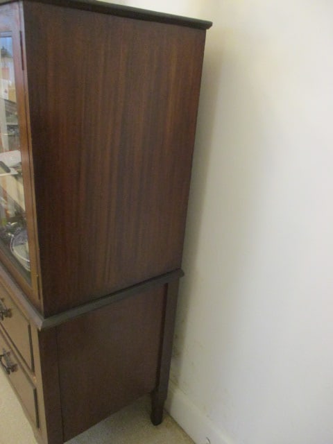 Beautiful Cabinet, 2 Fixed Shelves, 2 Drawers; working key lock - 3