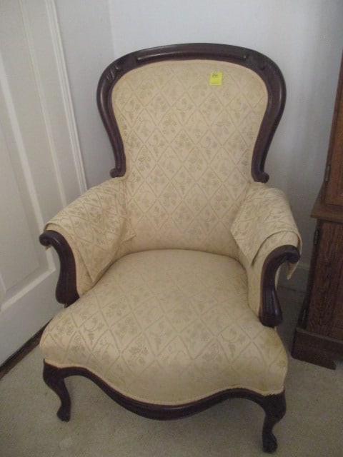 Victorian Style Parlor Arm Chair (1 of 3)