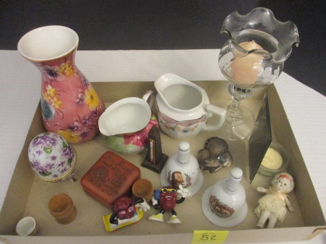 Miscellaneous Box Lot: A few chips