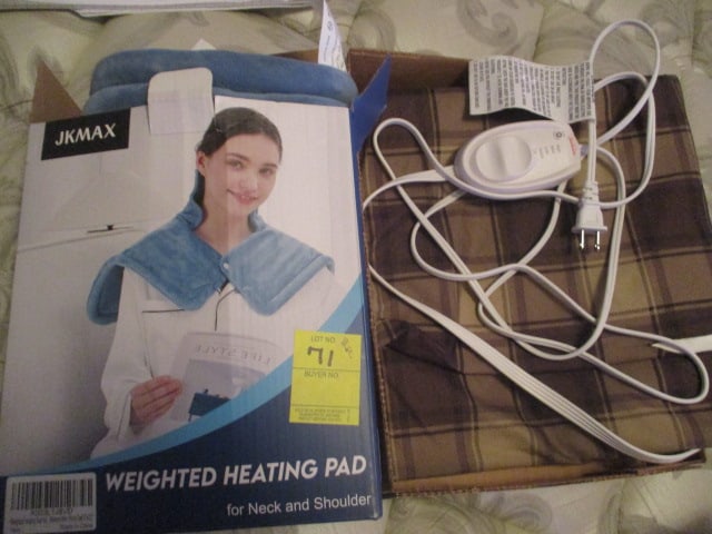 2 Heating Pads (1 of 3)