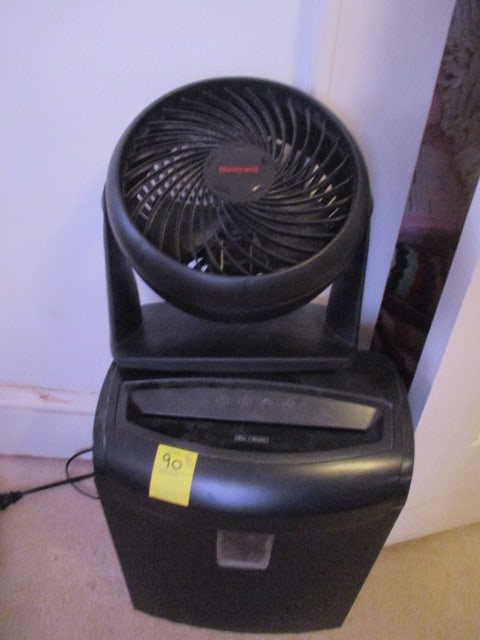 Shredder & Fan: Both power on