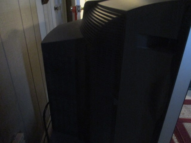 LG TV & Stand & Remote - 3