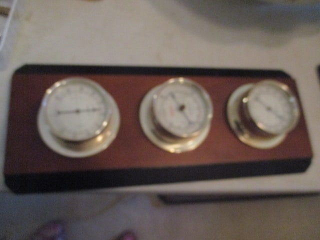 Sunbeam Weather Station: 16" x 6-1/2"
