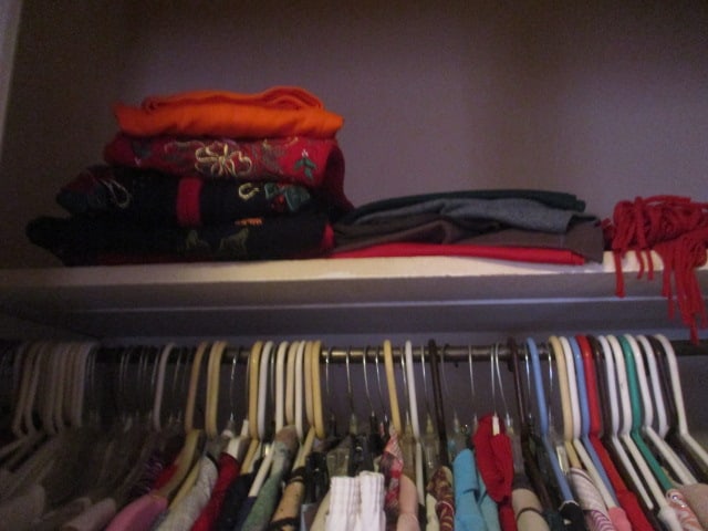 Bedroom Clothes Closet - 4