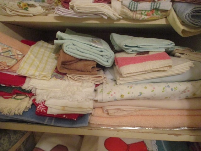 Linen Closet - 4