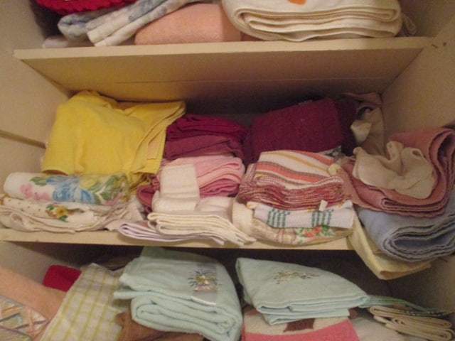 Linen Closet - 5