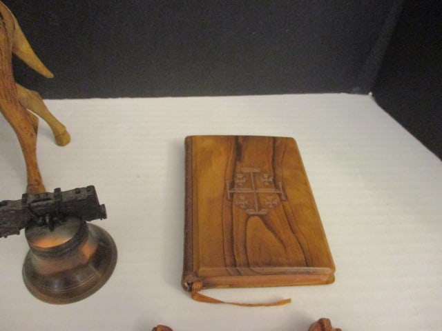 Horse, Camel, Small wood Bible, Bell, Thermometer - 3