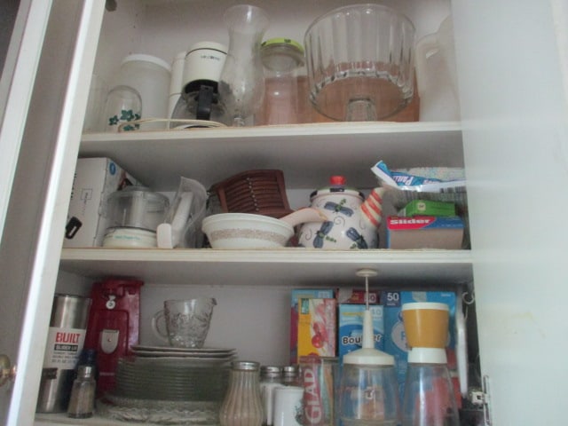Kitchen Lot - 4 Cabinets Full: Pots - Pans - Glassware - Silverware â€¦ SO MUCH MORE! Bring boxes and help
