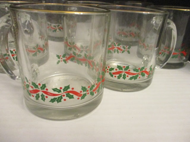 Christmas Plates & Mugs U.S.A. - 2