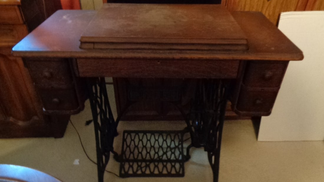 Vintage Singer Sewing Machine with Iron Base & Cabinet: Heavy (4 feet long) Bring help To Load