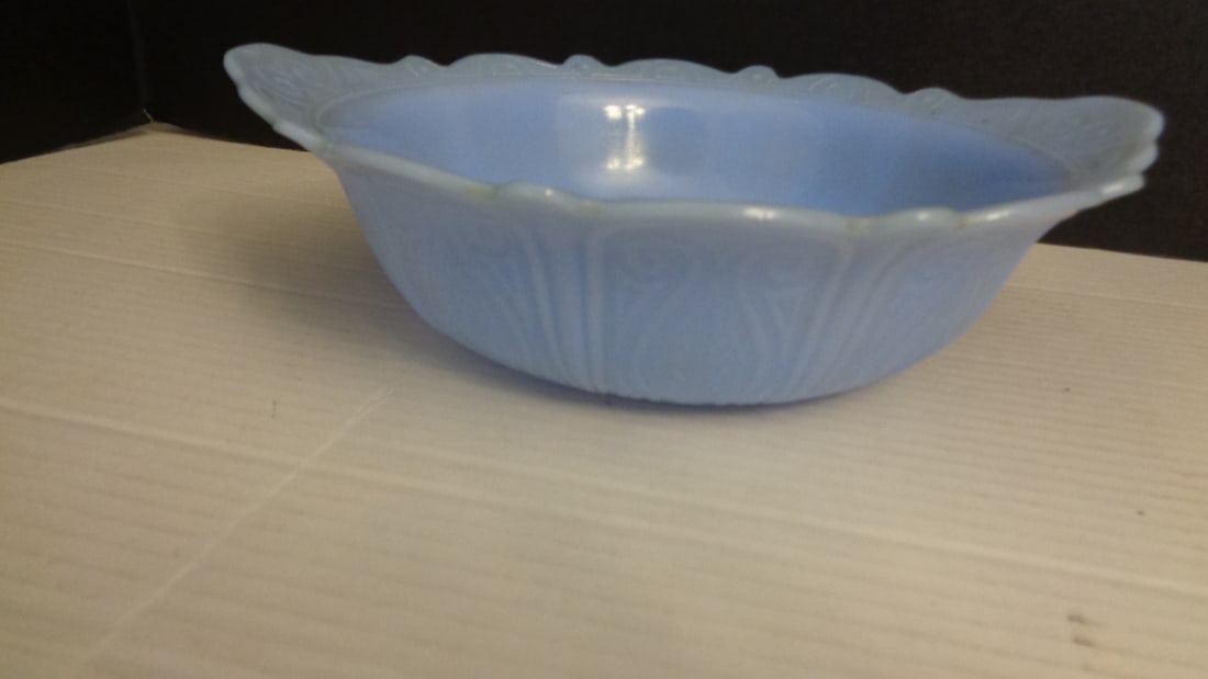 McKee Delphite Blue Scalloped Bowl: .