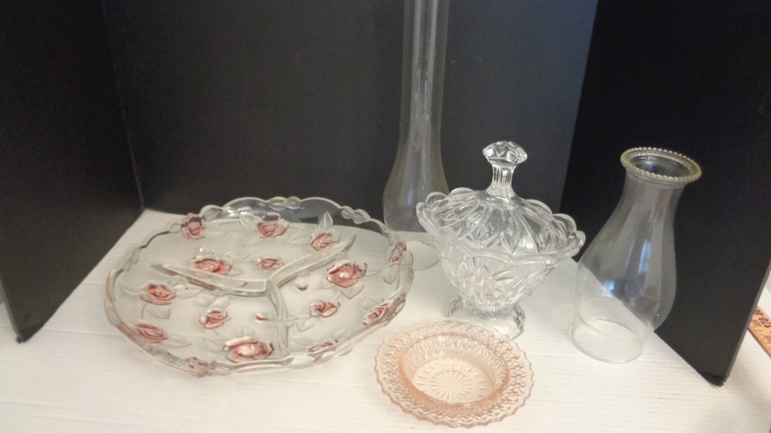 Miscellaneous Glass Lot (1 of 5)