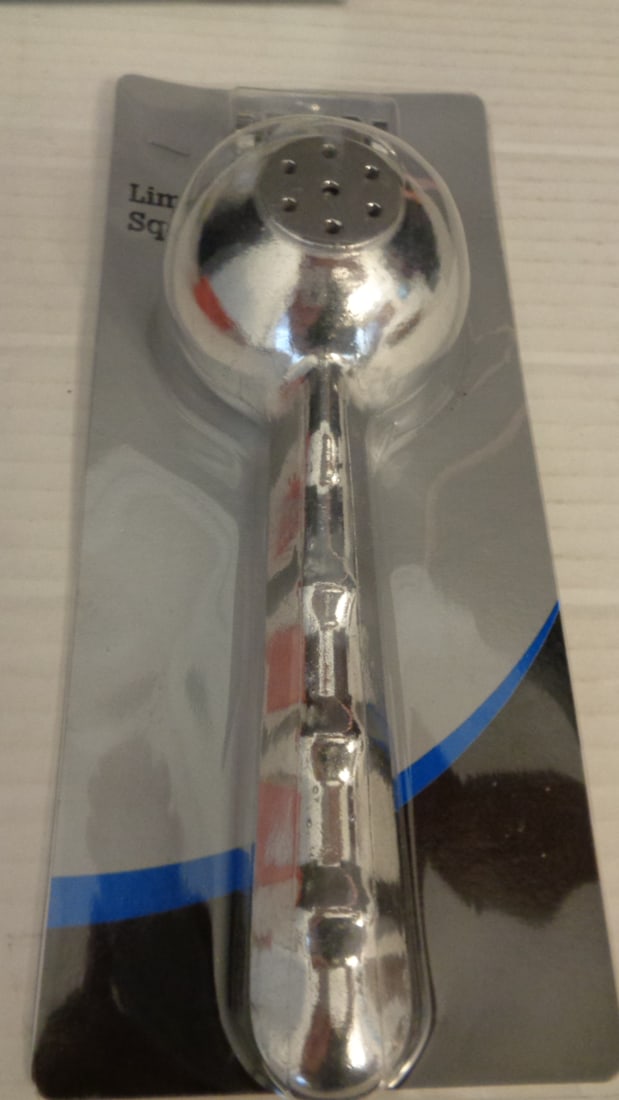 New Mug Set - Nut Sheller & Lime Squeezer - 3