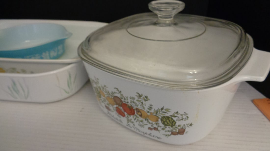 4 pc Pyrex & Corningware - 3