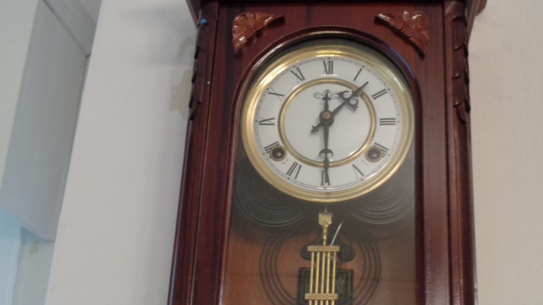 Clock Victorian Style Regulator Clock - 3