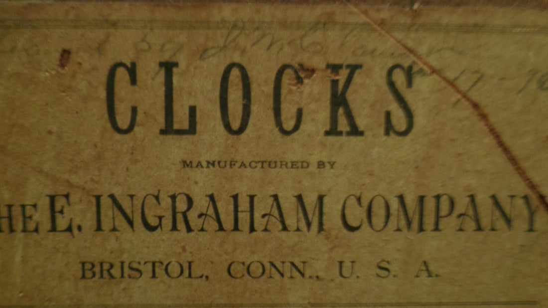 Victorian Shelf Clock "Gingerbread Clock" - 10