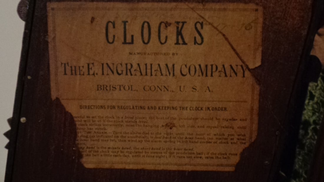 Victorian Shelf Clock "Gingerbread Clock" - 3