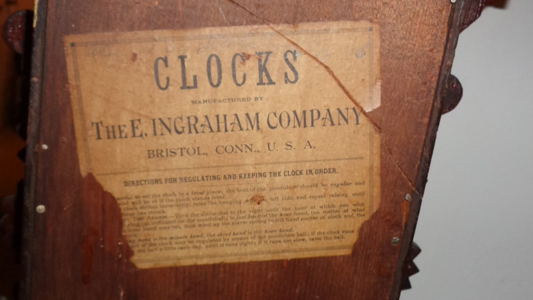Victorian Shelf Clock "Gingerbread Clock" - 8