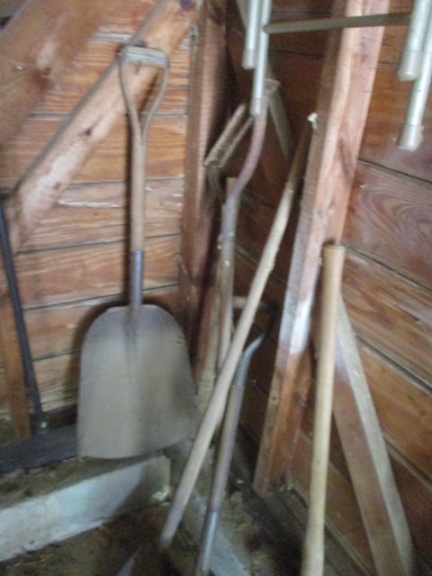 Wall Lot of Tools - 10