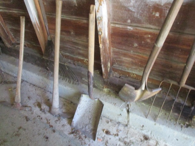 Wall Lot of Tools - 5