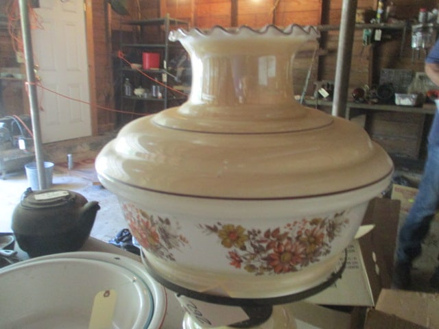Hurricane Table Parlor Lamp with Applied Floral Pattern - 2