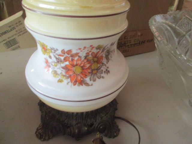 Hurricane Table Parlor Lamp with Applied Floral Pattern - 4