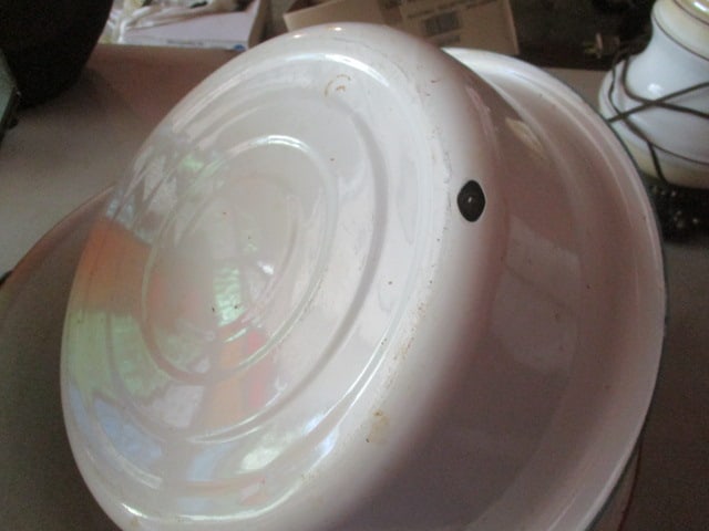 16" and 18" Enamel Bowls - 3