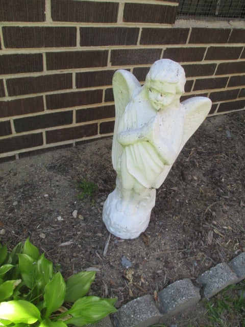 2' Concrete Angel (1 of 2)