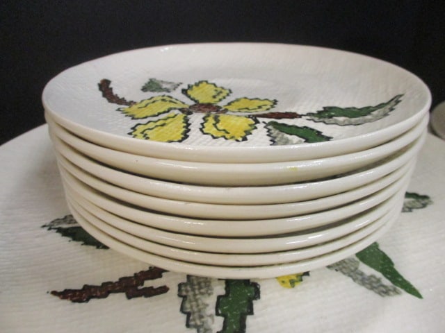 Blue Ridge Southern Potteries 'Woodcrest' Handpainted Dinnerware - 6