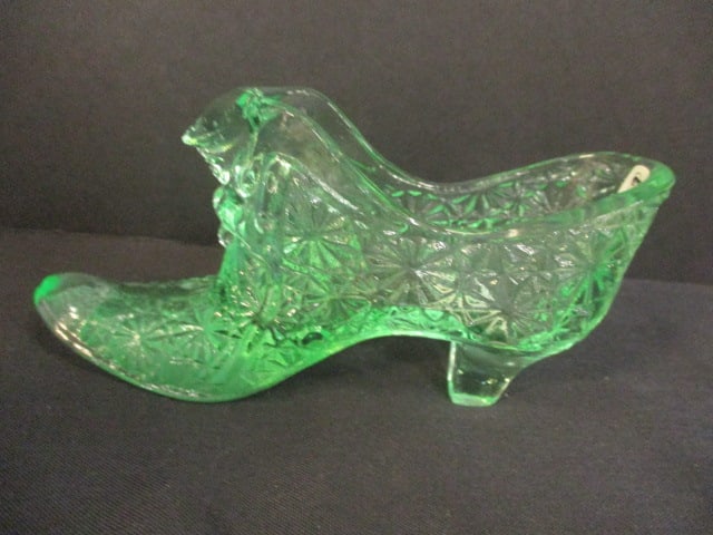 Fenton Green Glass Slipper: 6"